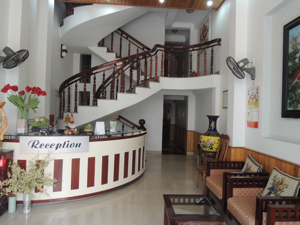 Tulip Hotel Da Lat Exterior photo